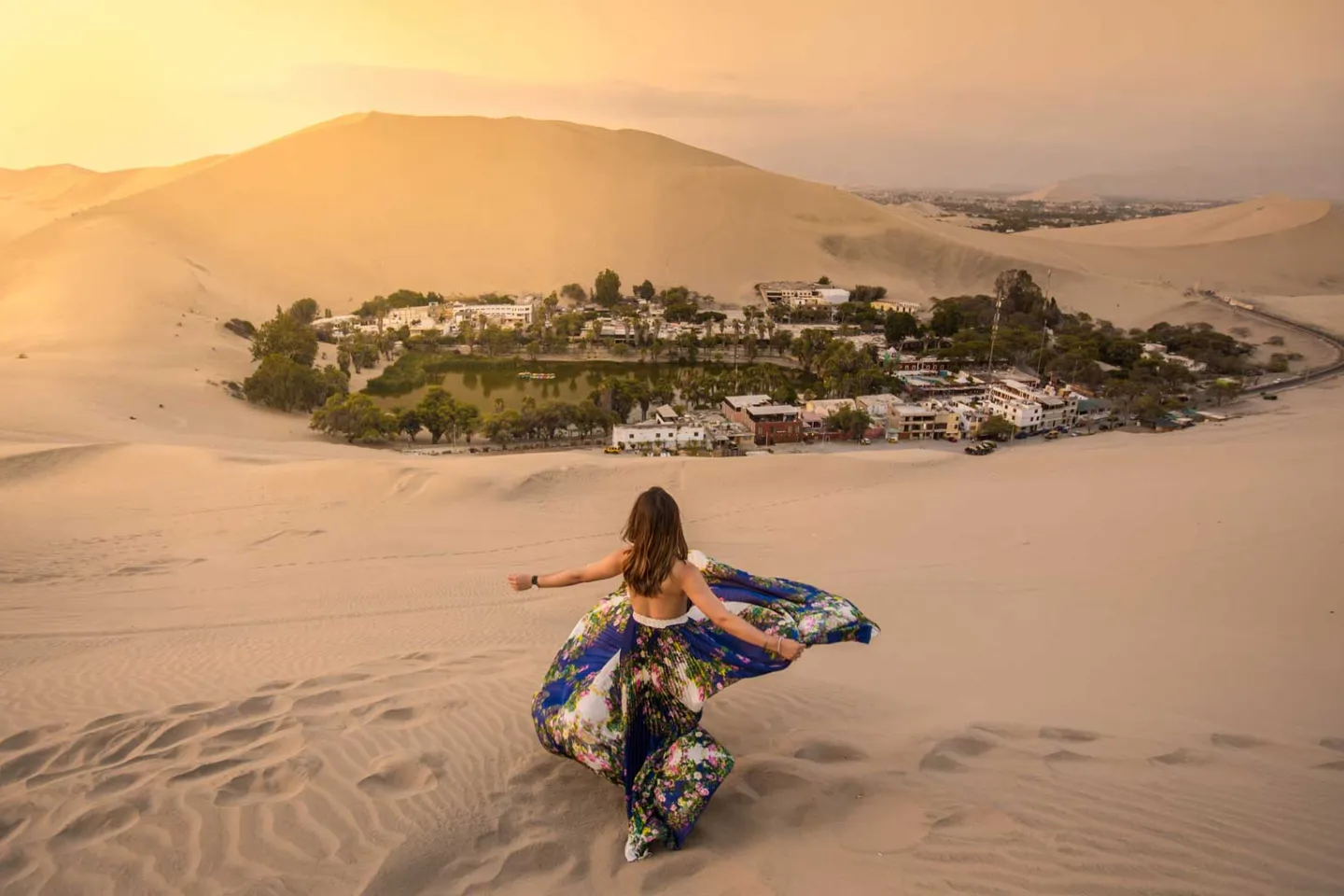  Ballestas Islands and Huacachina Oasis (Full Day) 