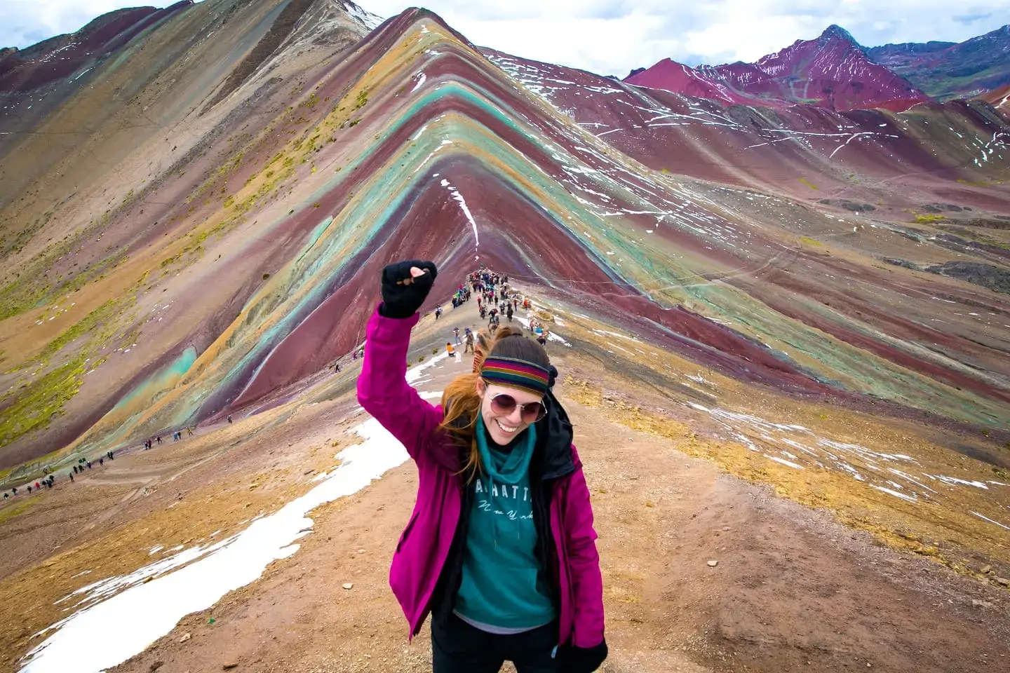  RAINBOW MOUNTAIN 