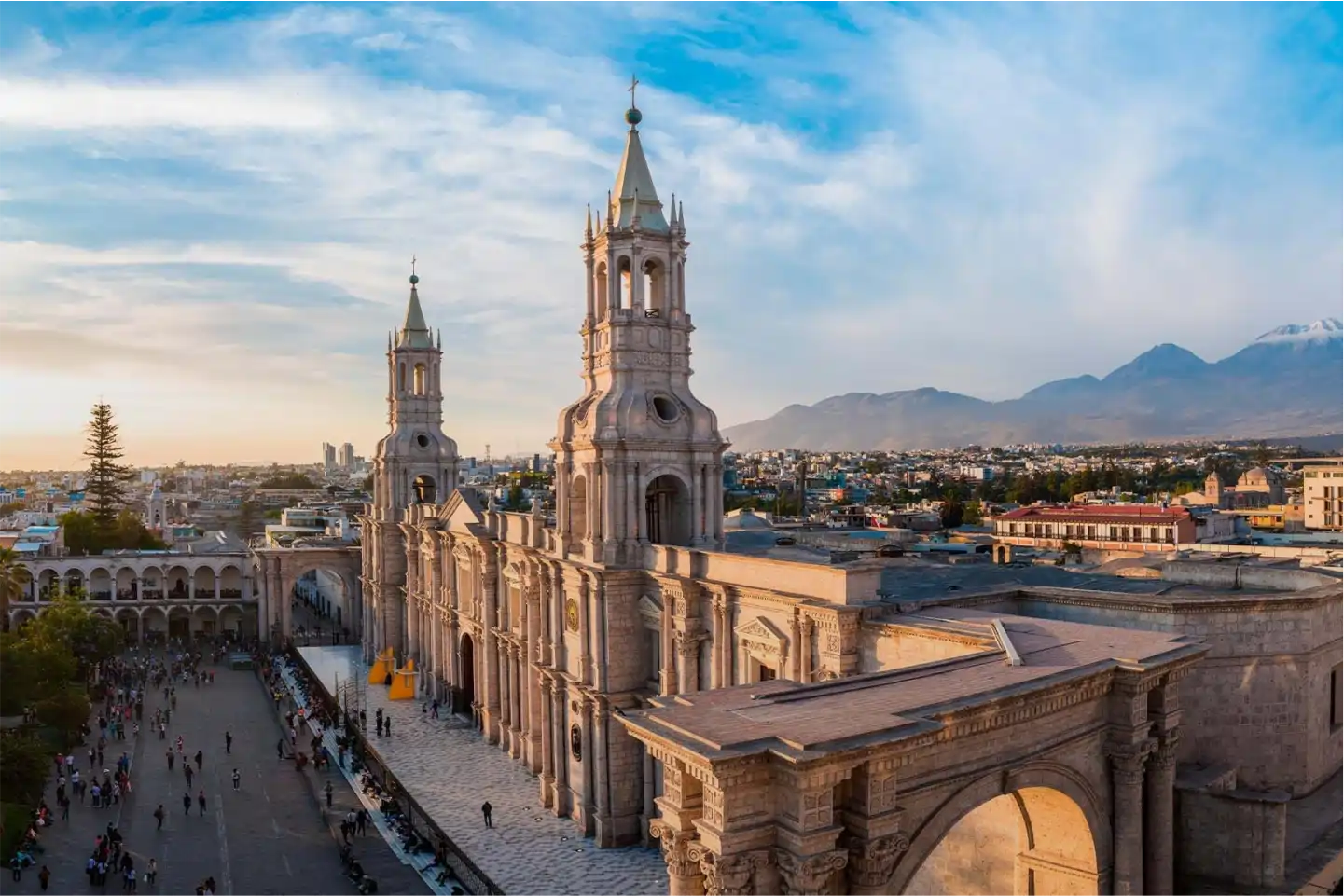  LIMA, MAGICAL CUSCO, PUNO, AND AREQUIPA (13D/12N) 